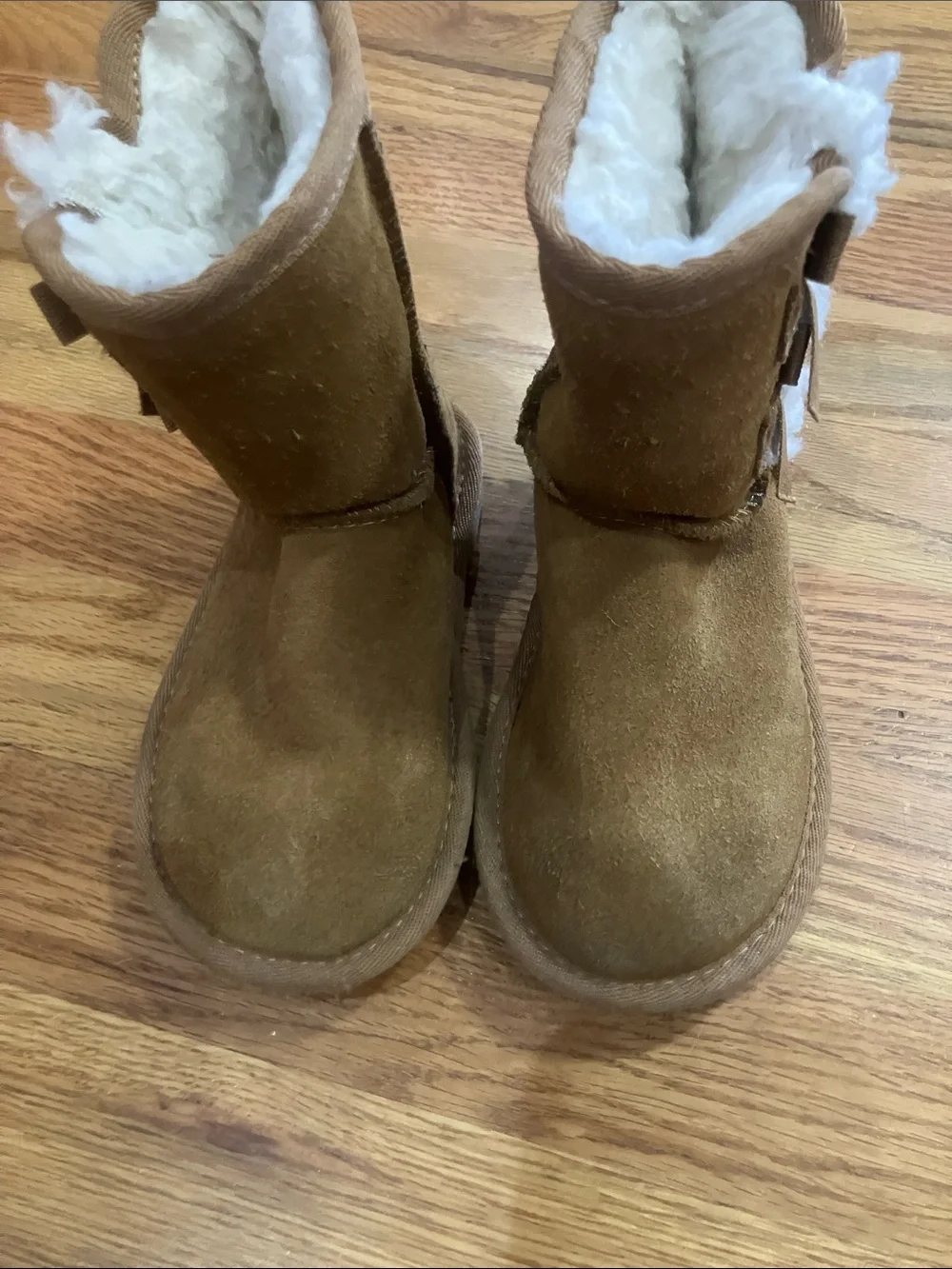 Koolaburra by UGG Kids Chestnut Suede Bow Winter Boots Toddler Sz 8 GUC